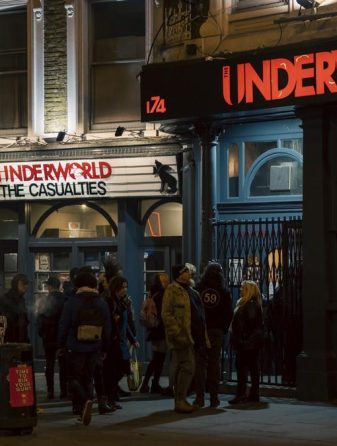 Noite de Punk em Londres: The Casualties no The Underworld