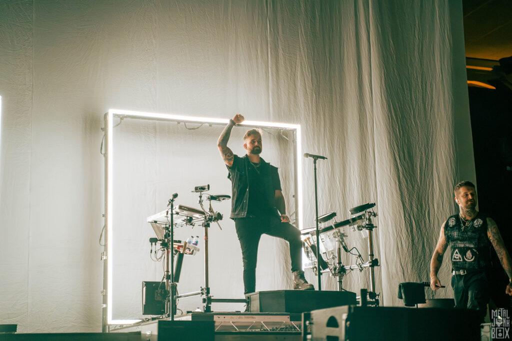 bury tomorrow alexandra palace james gibbons3