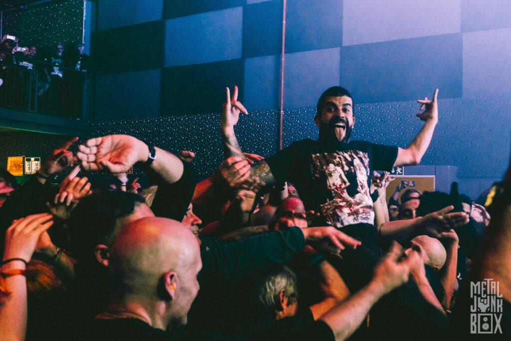 decapitated metal junkbox 16