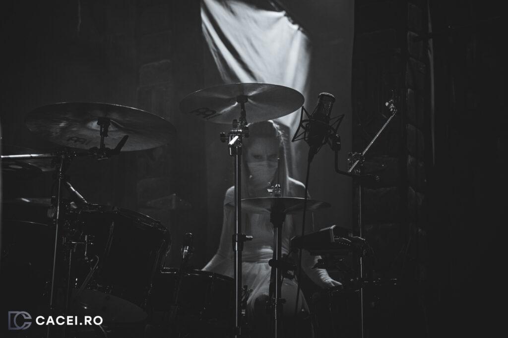 crimson veil electric ballroom 30