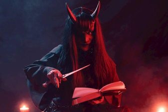 Vesseles Lança o EP de Estreia "I Am a Demon" 11 Vesseles Lança o EP de Estreia "I Am a Demon"