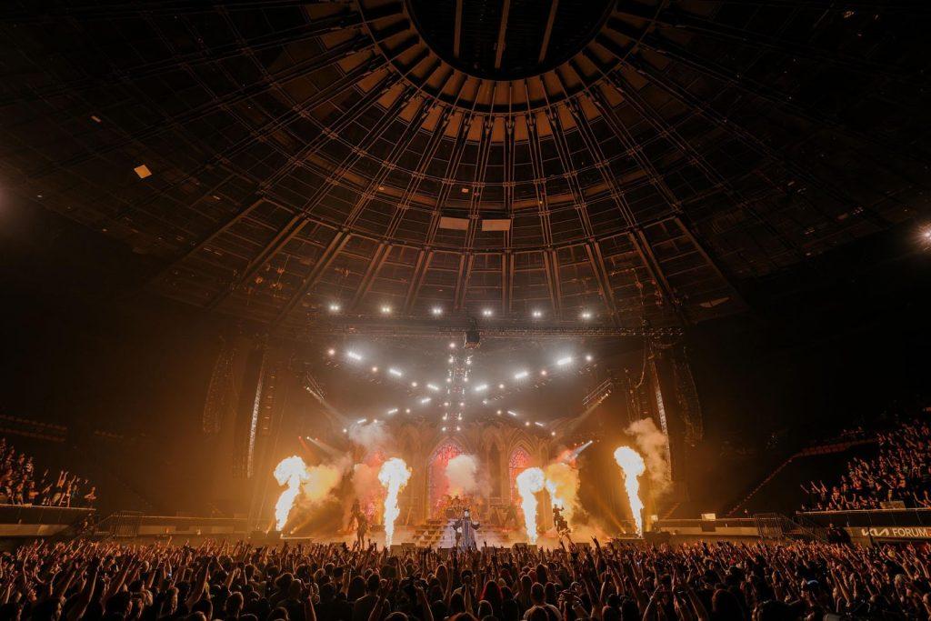 Ghost: Rite Here Rite Now movie review 3 ghost rite here rite now stage