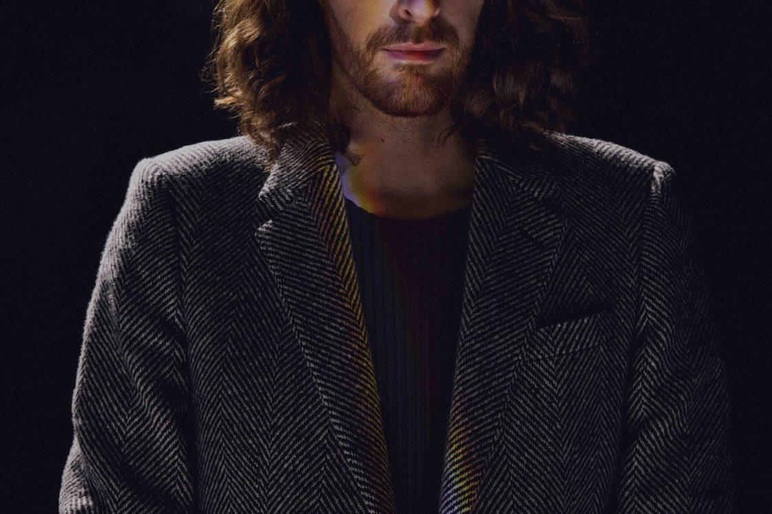 Hozier Announces Biggest Ever UK & Irish Outdoor Headline Shows for 2024