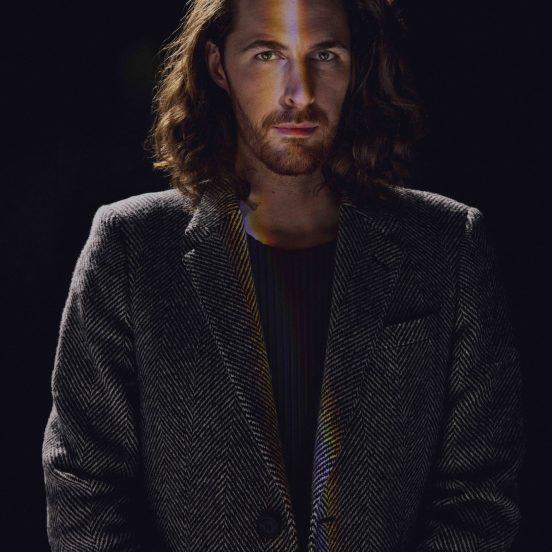 Hozier Announces Biggest Ever UK & Irish Outdoor Headline Shows for 2024