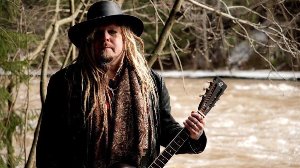 Korpiklaani - Harhainen Höyhen