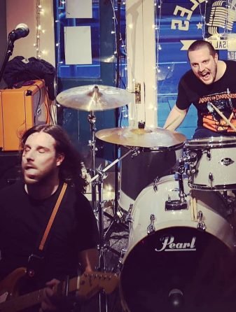 Hipflask Virgins - Ragnarock(famine)