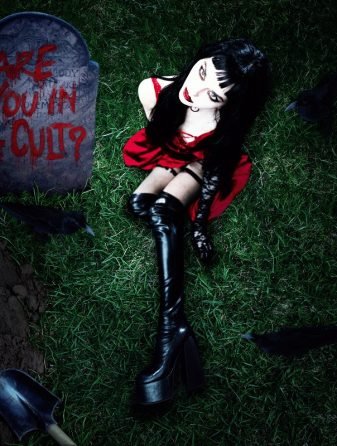 DEAD POSEY Releases Debut Album 'Are You In A Cult?' and Focus Track 'Dark Side'