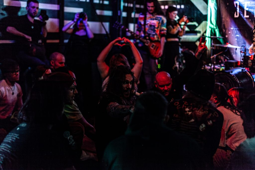 Crushed by Waves mjb sp 2 2 25 50