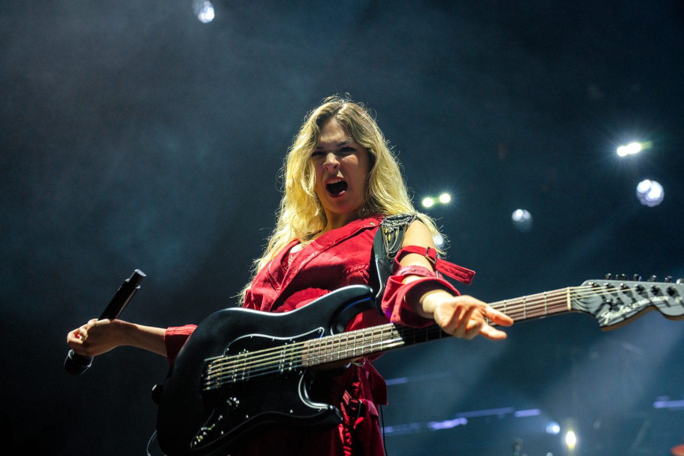 Brixton Academy Gets Loud with The Warning and Sophie Lloyd – London 2025