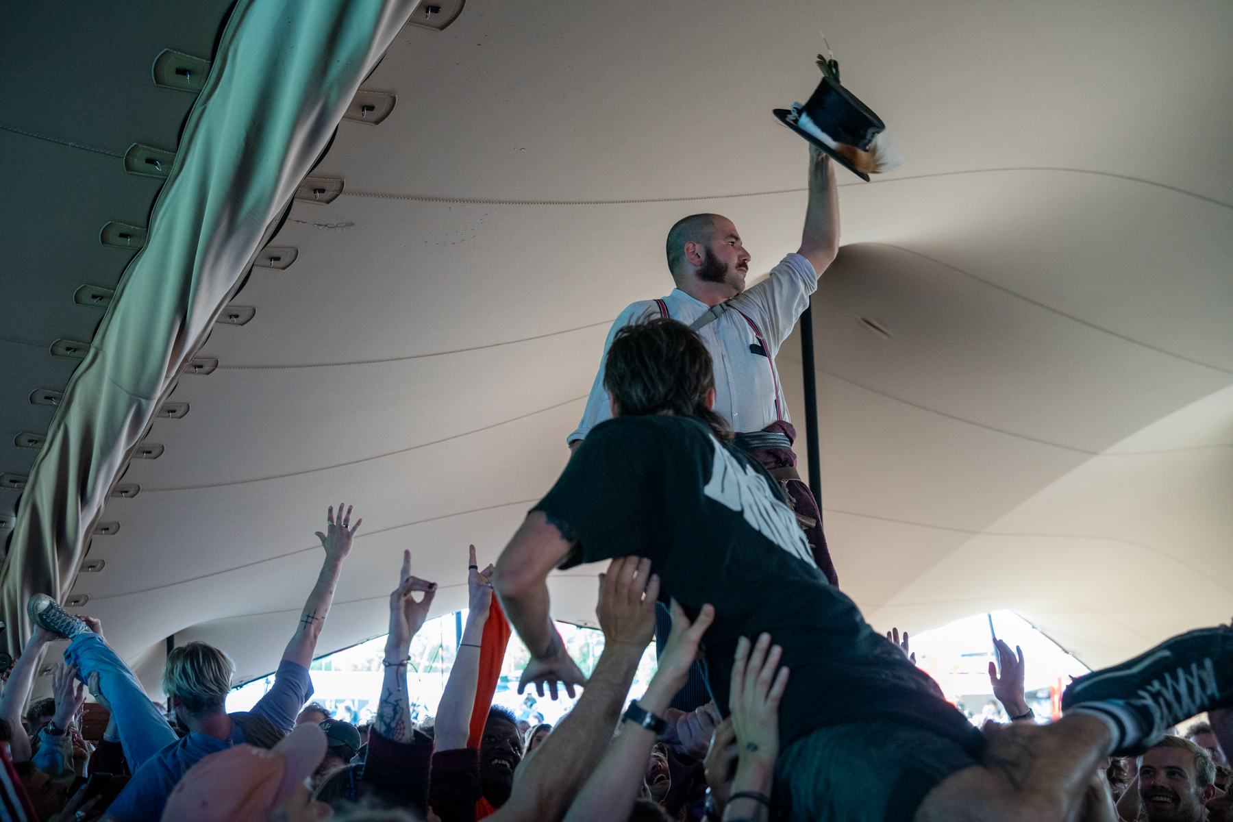 Frankie and the Witch Fingers