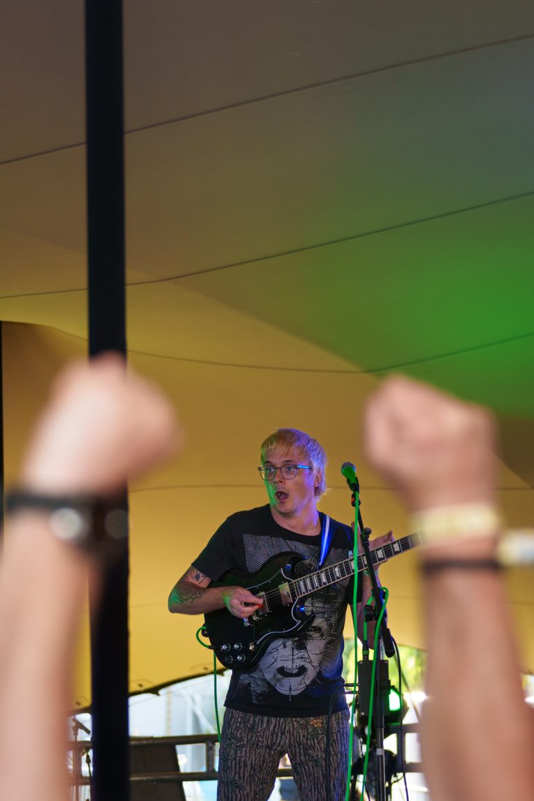 Frankie and the Witch Fingers