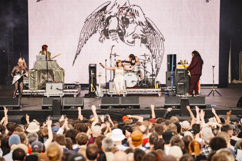 Mannequin Pussy © Garry Jones