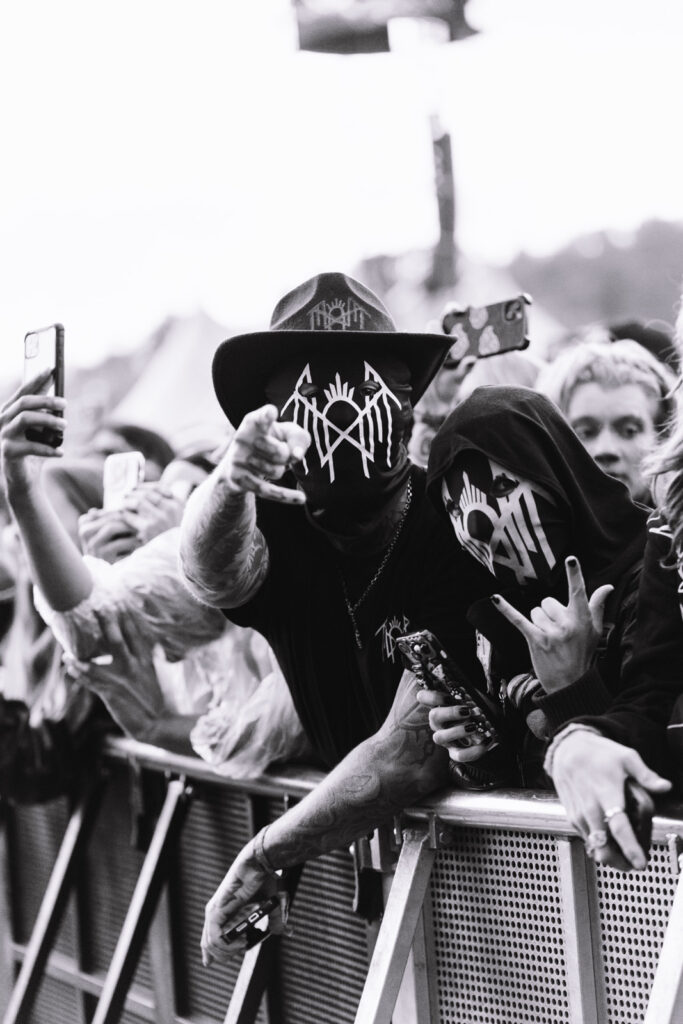 © Adam Rossi Williams