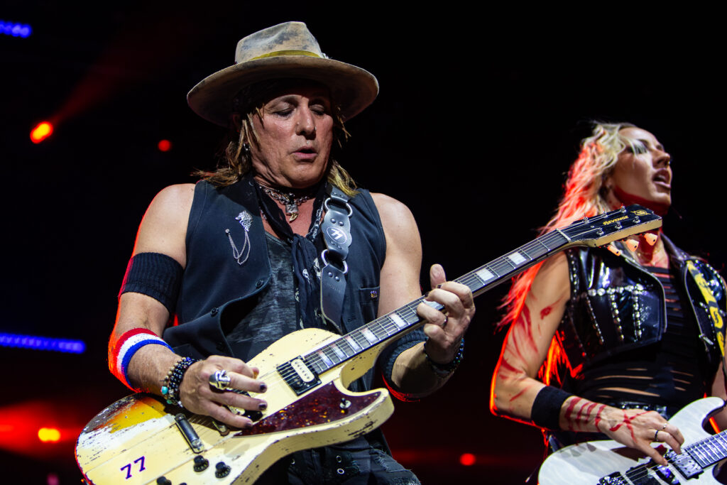 Alice Cooper ft Bobbie Dazzel at Utilita Arena Cardiff 22-07-2025