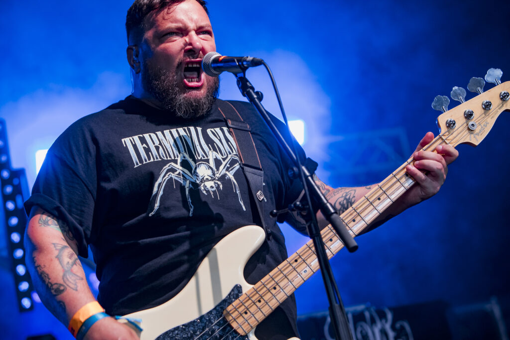 Hidden Mothers 2000Trees Saturday 2025 Jon Dadds 3