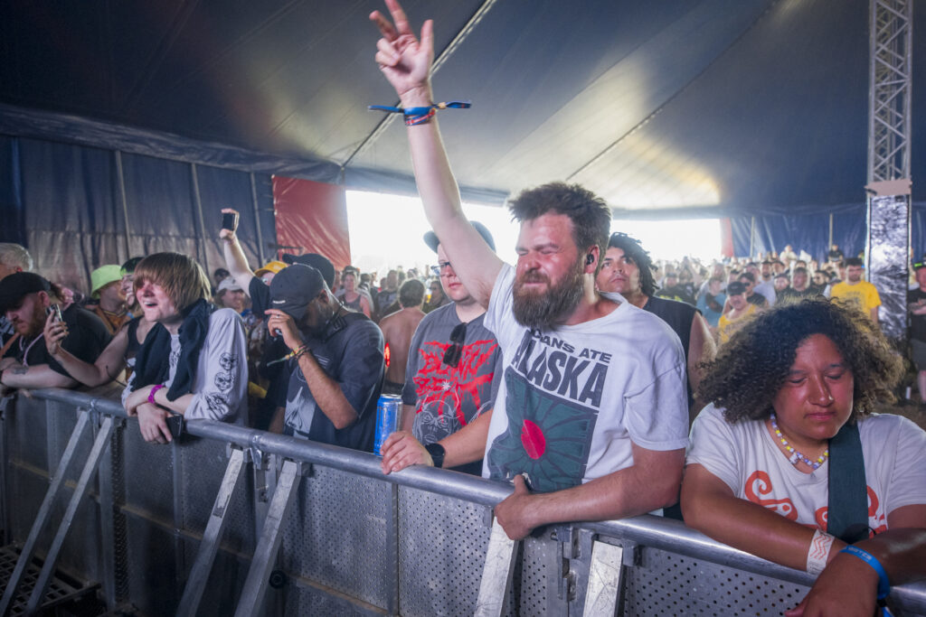 Kaonashi 2000Trees Friday 2025 Jon Dadds 17