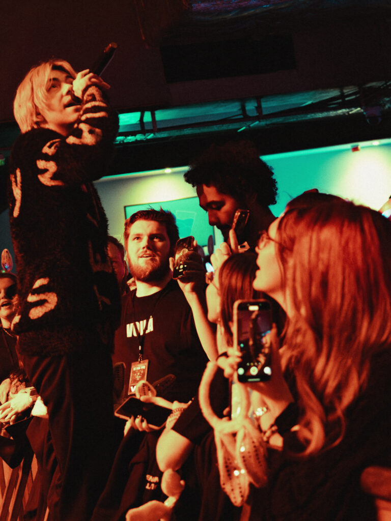 *In Progress* Voilà