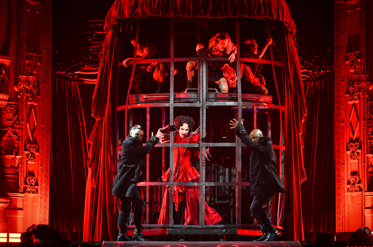 PHOTOS: LADY GAGA SOLD-OUT UK & EUROPE LEG OF ‘THE MAYHEM BALL’ TOUR 19 lady gaga o2 arena london 2025 getty images 11