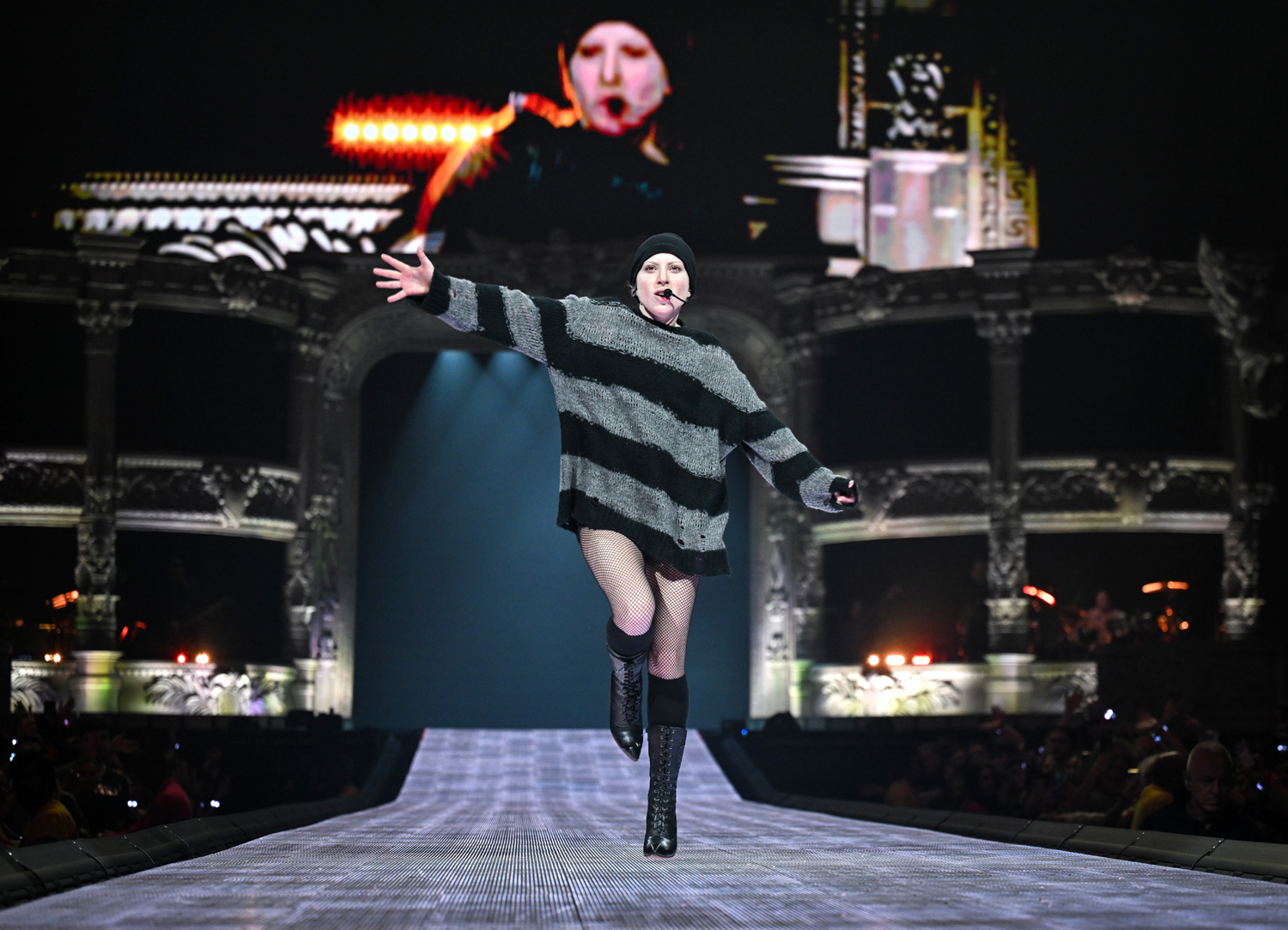 PHOTOS: LADY GAGA SOLD-OUT UK & EUROPE LEG OF ‘THE MAYHEM BALL’ TOUR 13 lady gaga o2 arena london 2025 getty images 8