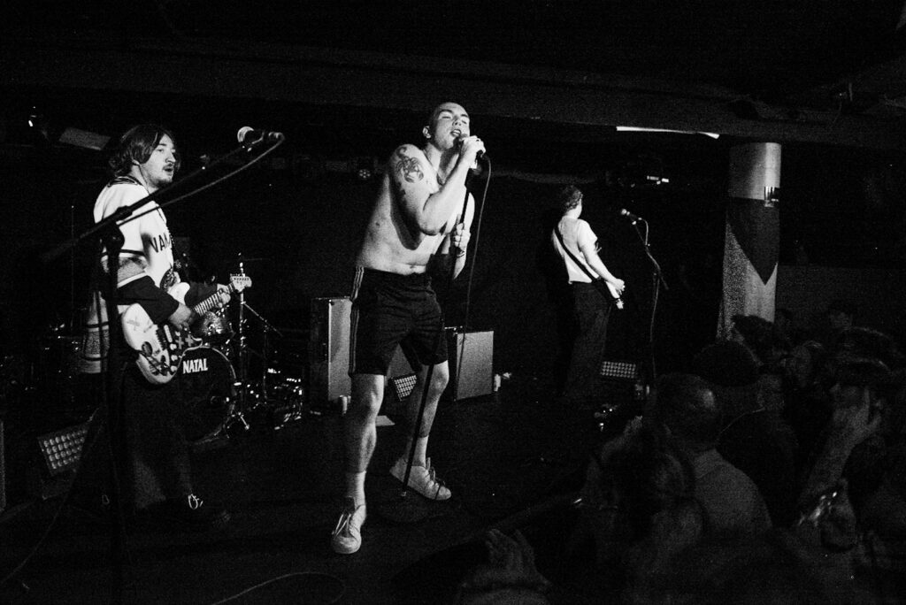 Snayx and their Strutfast Tour came to London’s Underworld