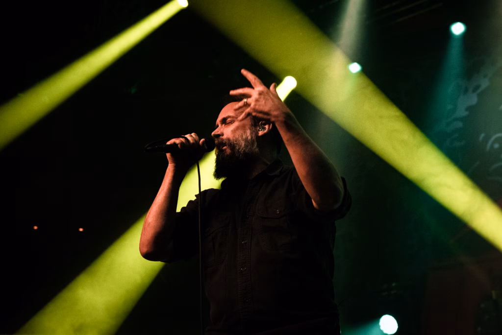 CLUTCH Roudhouse Magda Campagne 22