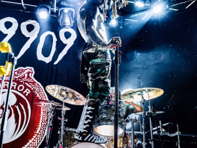 ho99o9 leeds nic howells 20