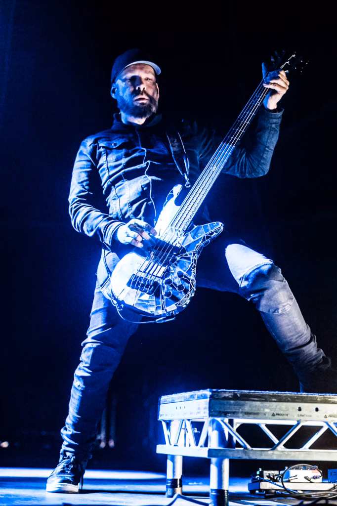 Daughtry Manchester Nic Howells 03