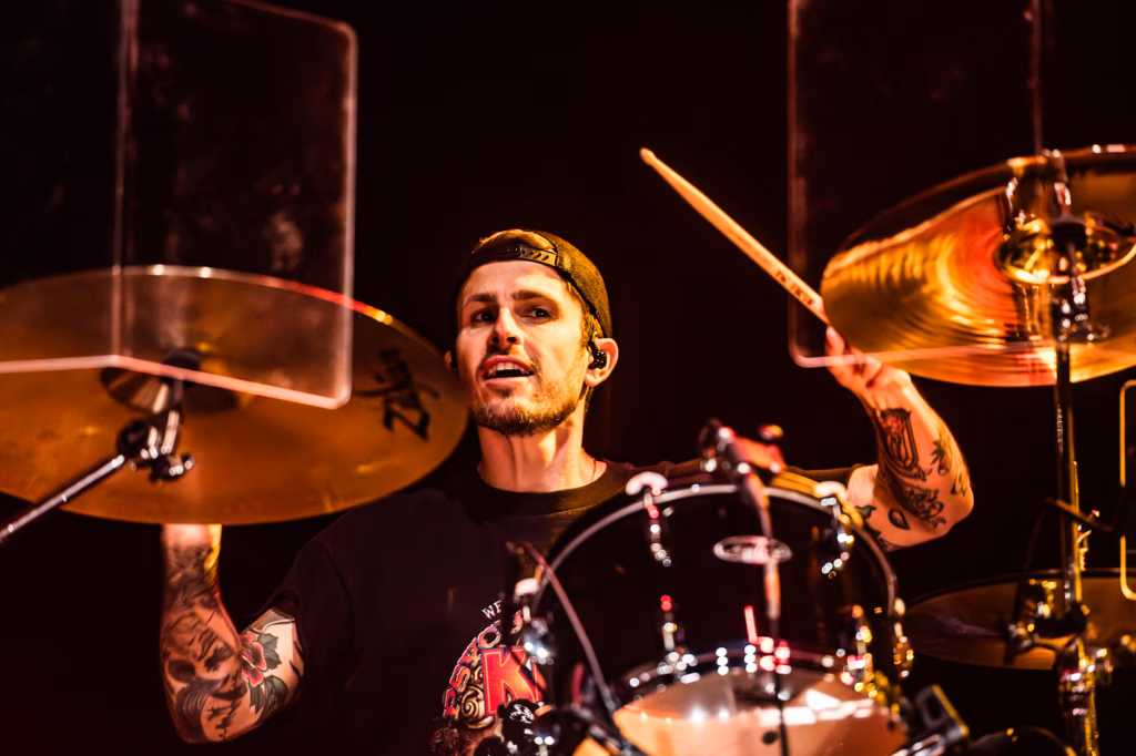 Daughtry Manchester Nic Howells 05