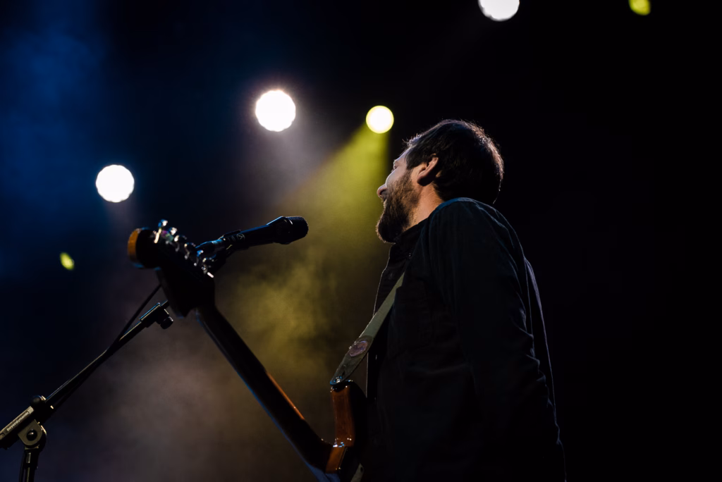 Tangled Hair Troxy Magda Campagne 19