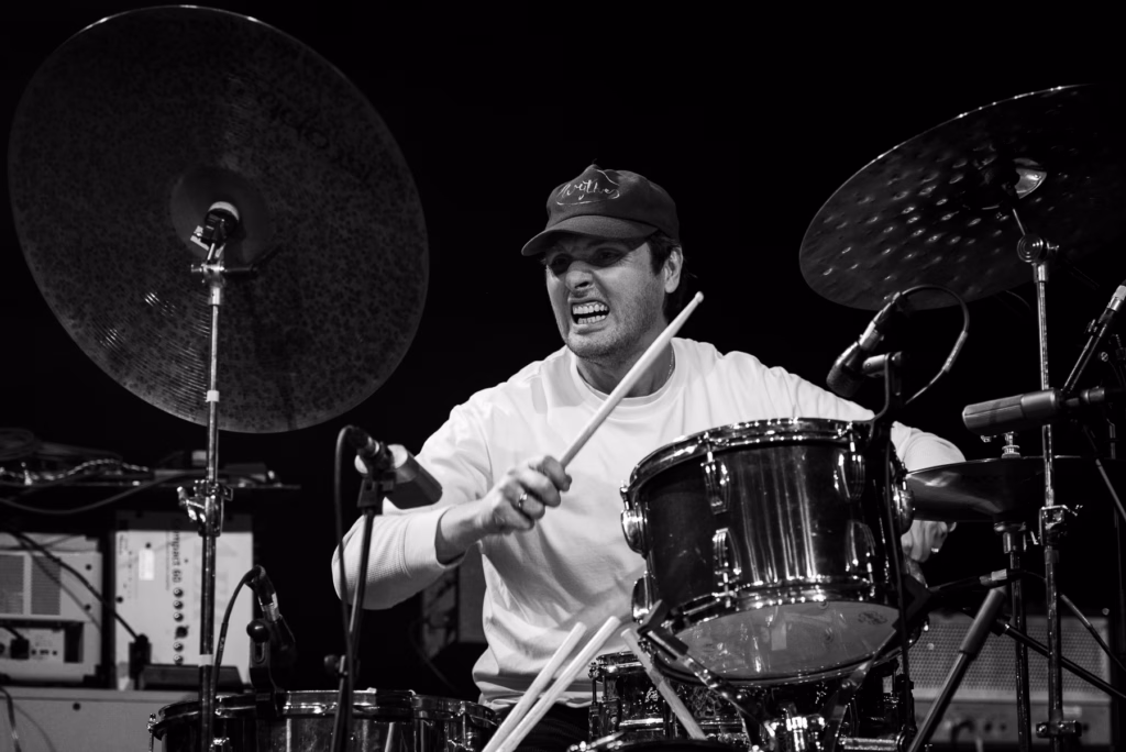 Tangled Hair Troxy Magda Campagne 46