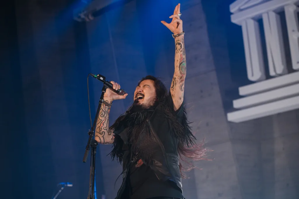 The HU perform at UNESCO event and announce fan-backed donation 2 Credit Charlotte Mabille LAMY
