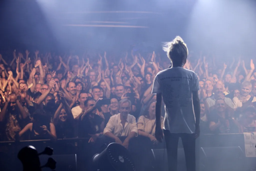 Transvision Vamp Rolled Back The Years At Epic Studios, Norwich. 2 WENDY TVV CROWD BCN by David Leigh Dodd