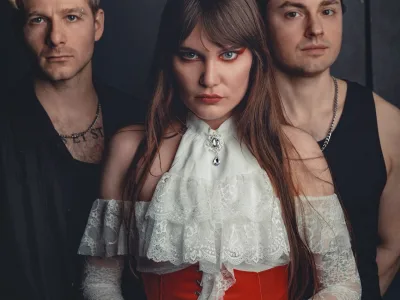 Calva Louise Release New Single 'La Promesa' and Announce Tour Dates 7 Metal Junkbox|| CALVA LOUISE new single 'La Promesa.'